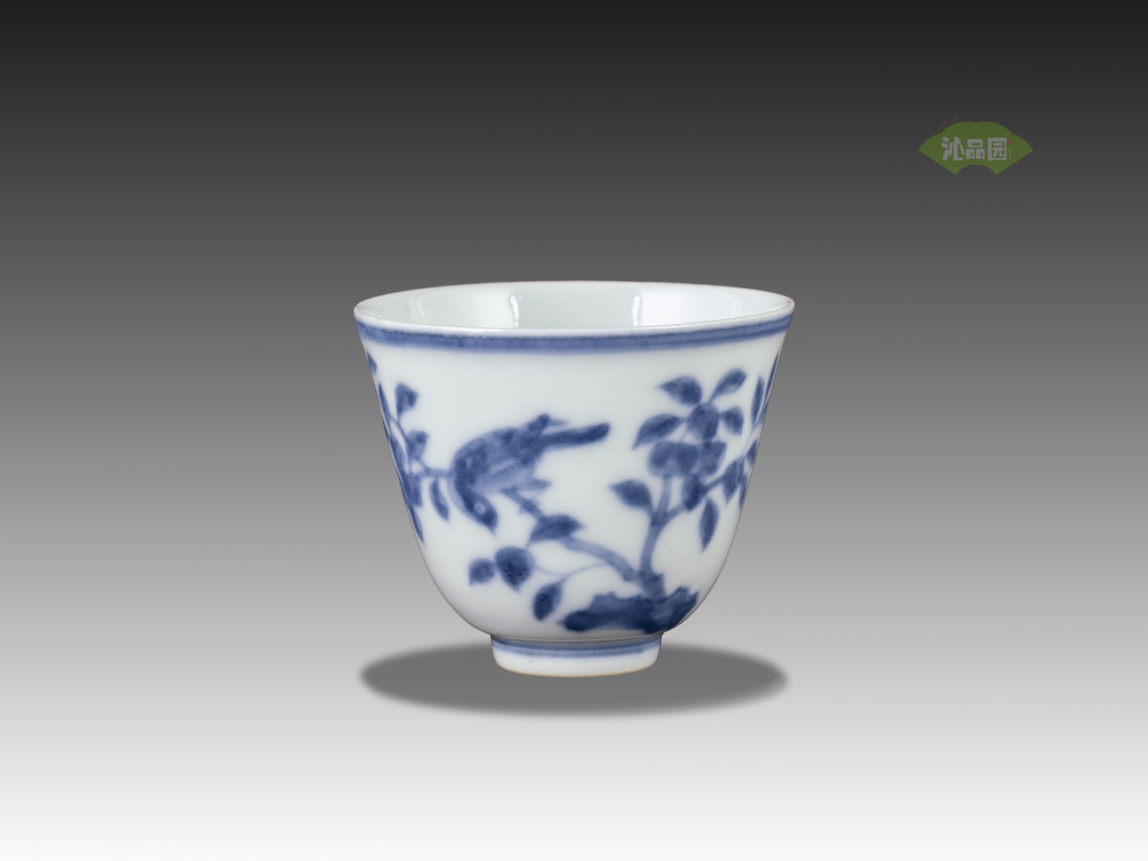 明成化 青花花鸟纹杯